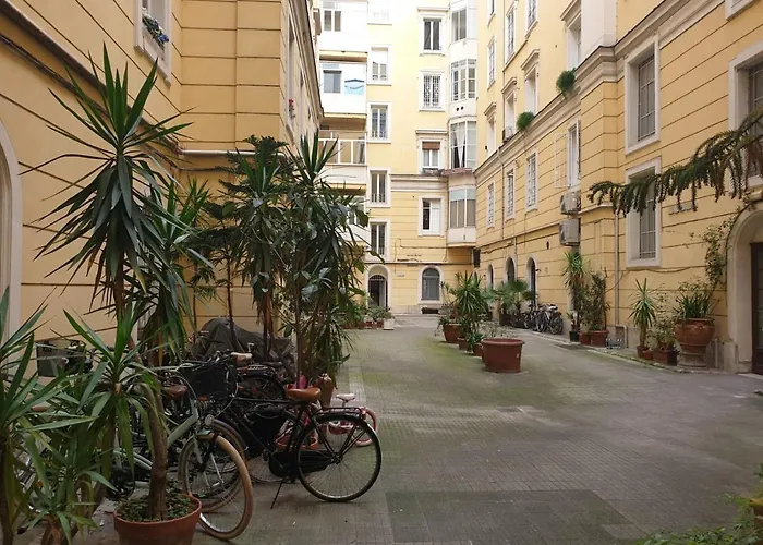 111 Coladirienzo - By Ad Gasthuis Rome